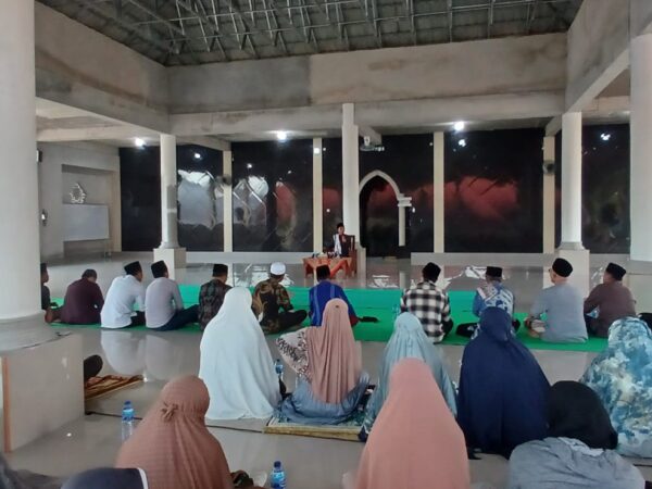 SMPN 1 AIKMEL HADIRKAN TRADISI PENGAJIAN UNTUK PENDIDIKAN YANG LEBIH BERMAKNA SMPN 1 AIKMEL HADIRKAN TRADISI PENGAJIAN UNTUK PENDIDIKAN YANG LEBIH BERMAKNA